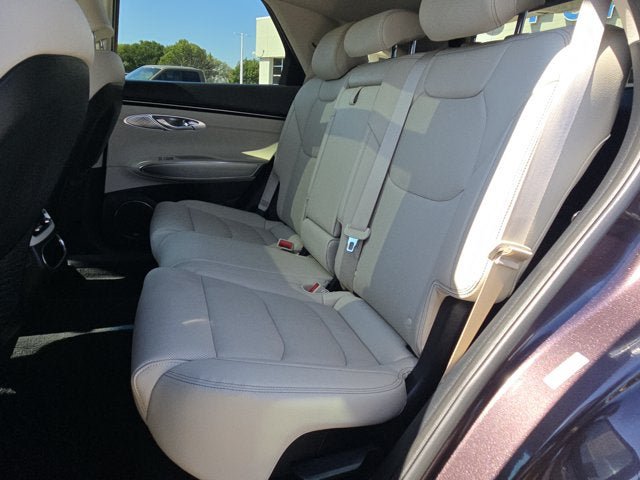 Used 2022 Genesis GV70 2.5T w/ Select Package AWD/4WD image 18