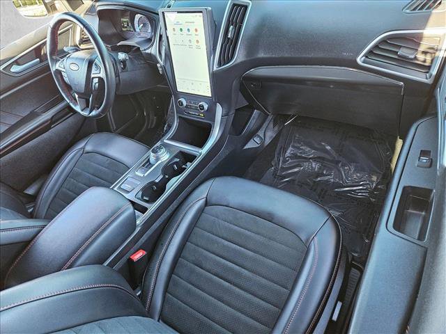 Used 2022 Ford Edge ST-Line w/ Class II Trailer Tow Package image 21