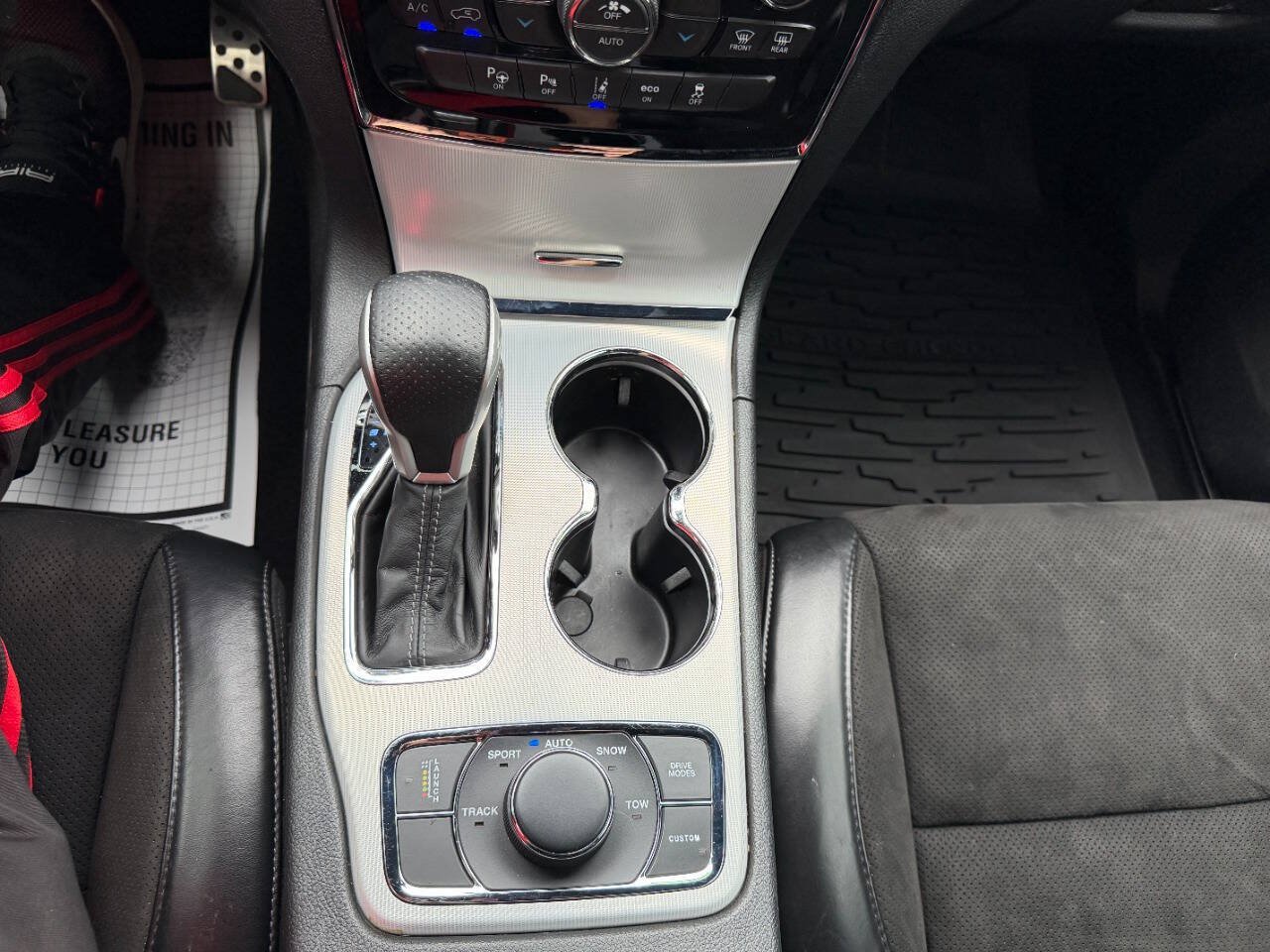 Used 2019 Jeep Grand Cherokee SRT w/ Trailer Tow Group IV AWD/4WD image 26