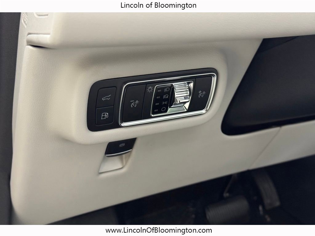 New 2026 Lincoln Nautilus Premier w/ Equipment Group 102A AWD/4WD image 24
