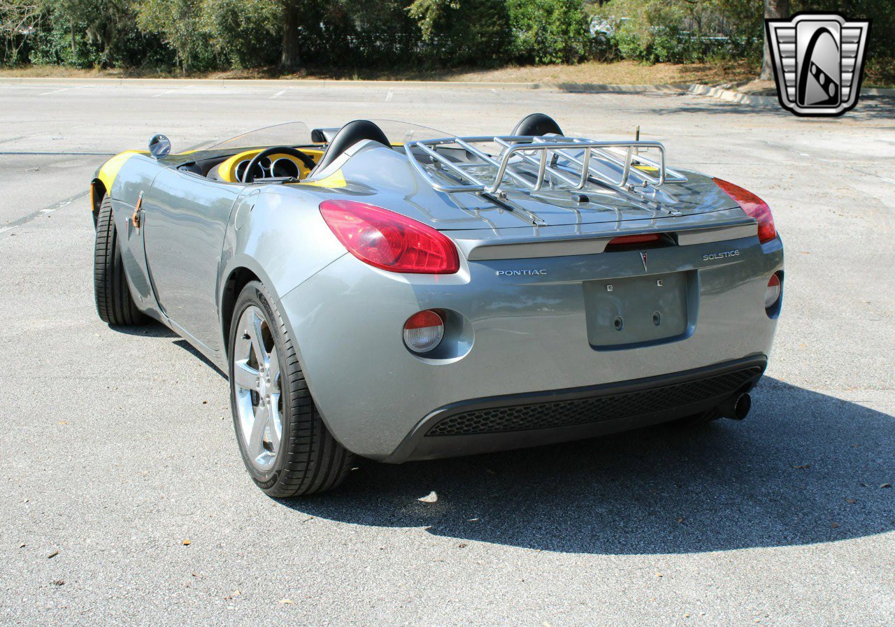 Used 2006 Pontiac Solstice Convertible w/ Premium Package image 7