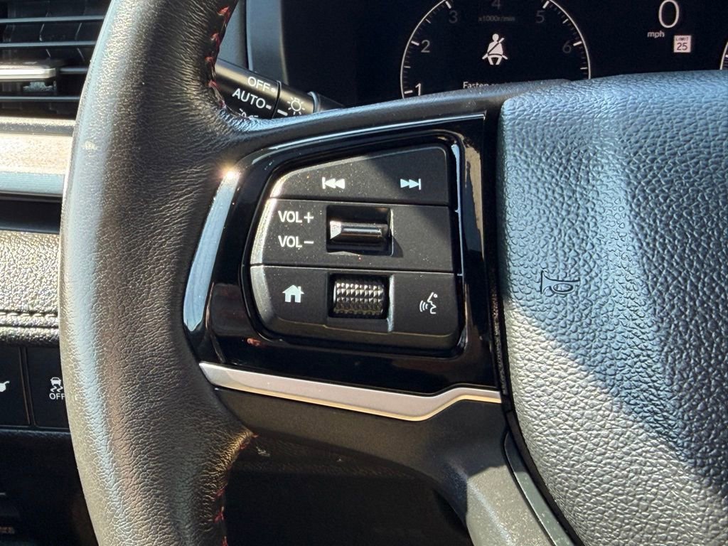 Used 2025 Honda Odyssey Sport-L image 18