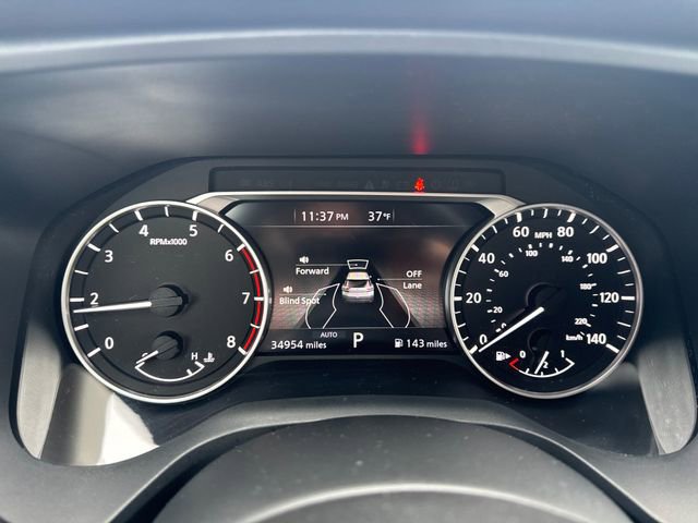 Used 2023 Nissan Rogue SV image 17