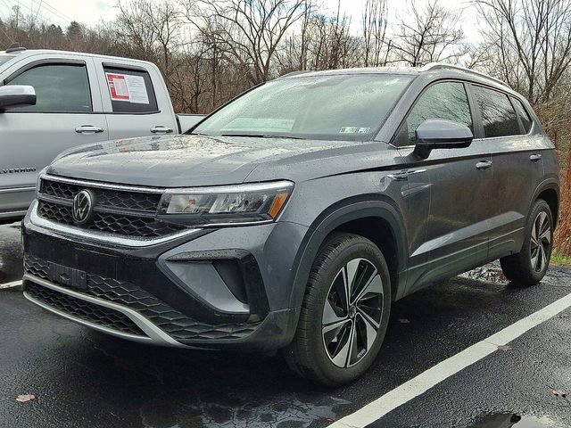Used 2024 Volkswagen Taos SE image 3
