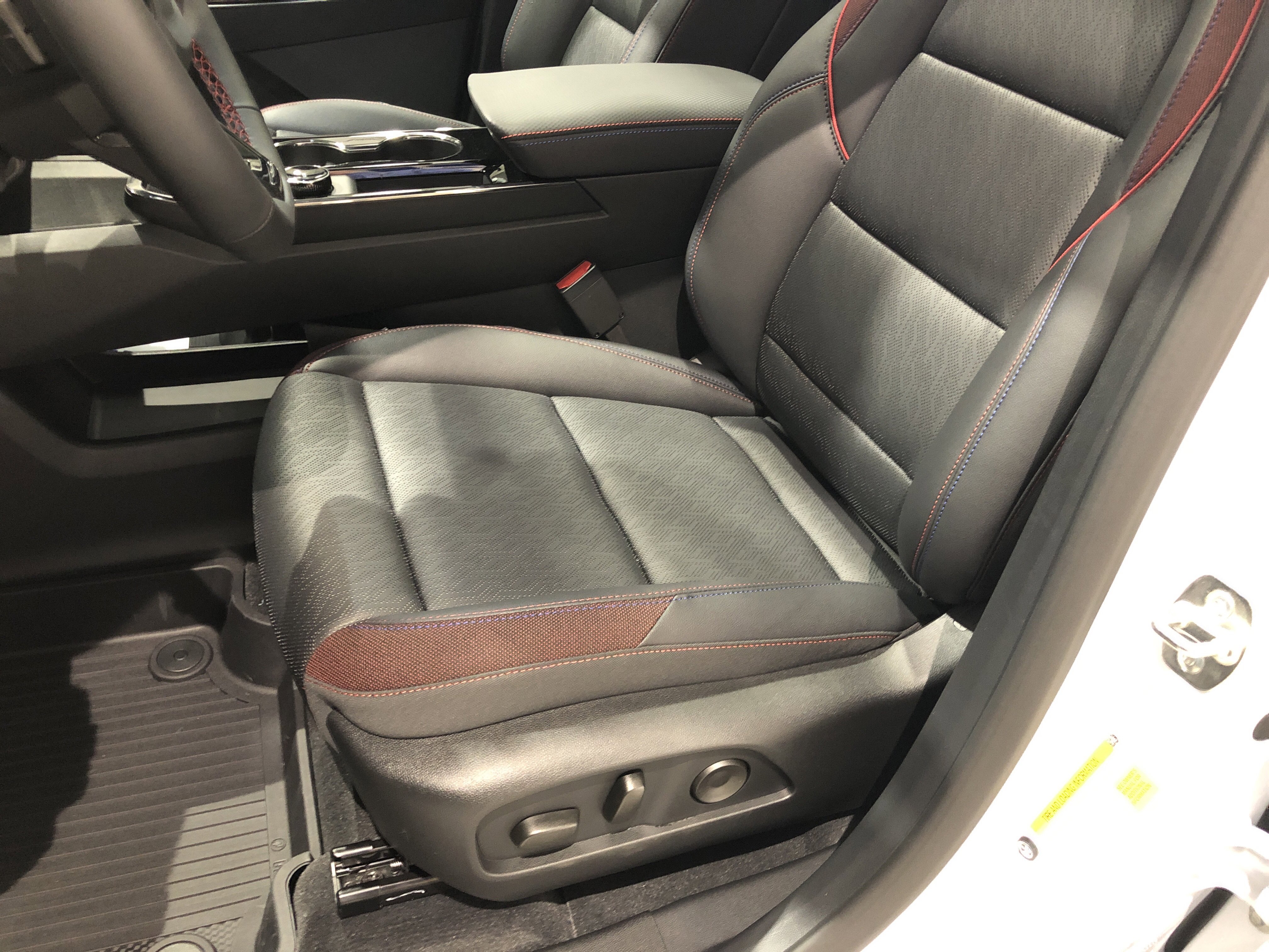 New 2026 Chevrolet Equinox RS w/ Convenience Package III image 10