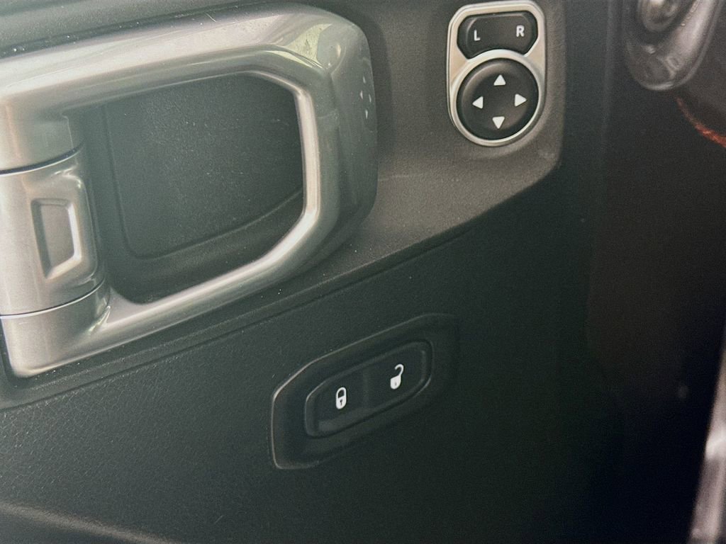 Used 2020 Jeep Wrangler Unlimited Sport S image 17