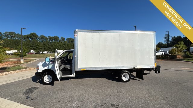 Used 2024 Ford E-350 and Econoline 350 Super Duty w/ Power Windows & Locks Group RWD image 5