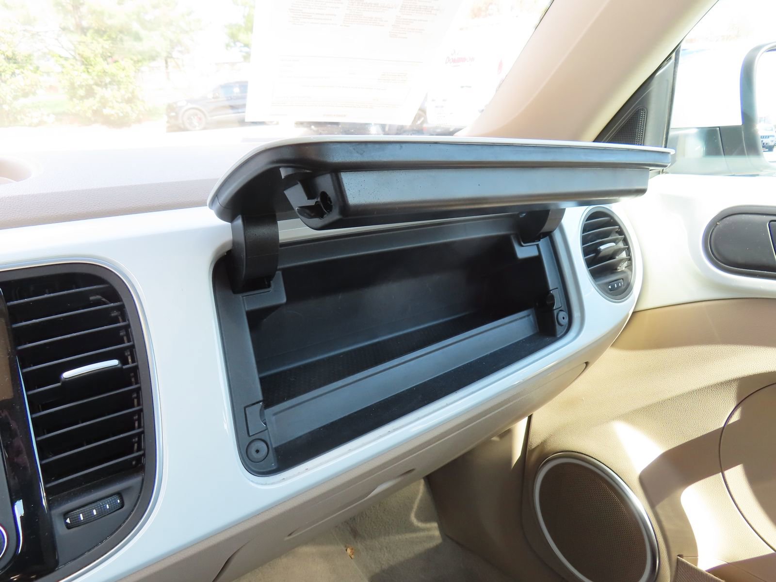 Used 2016 Volkswagen Beetle 1.8T SEL image 23