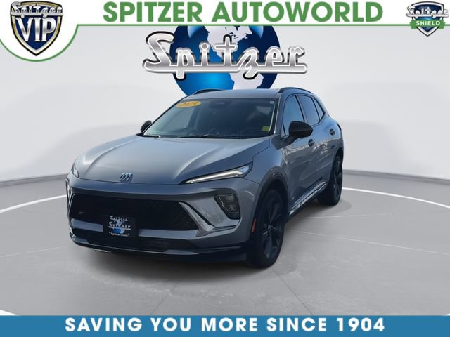 Certified 2025 Buick Envision Sport Touring image 3