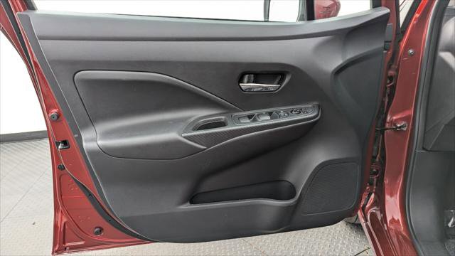 Used 2025 Nissan Versa SV image 13