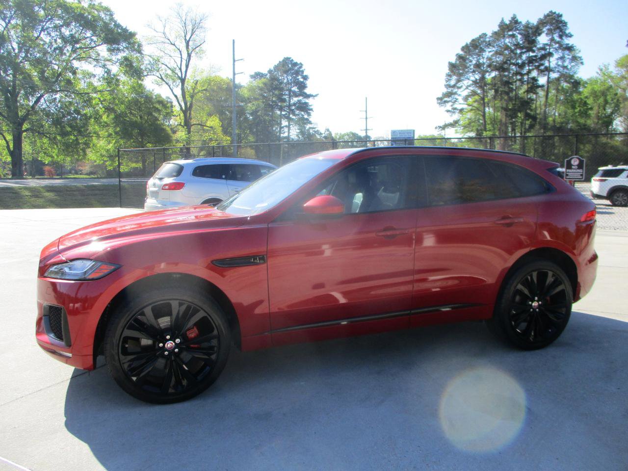 Used 2020 Jaguar F-PACE S image 6