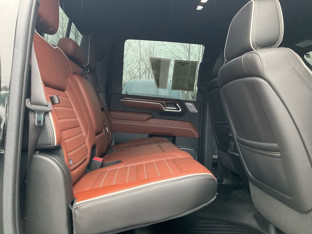 Used 2024 GMC Sierra 2500 Denali Ultimate image 13