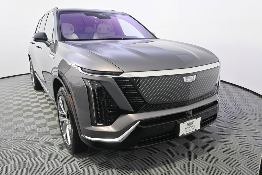 New 2026 Cadillac Vistiq Luxury w/ LPO, Floor Liner Package image 9