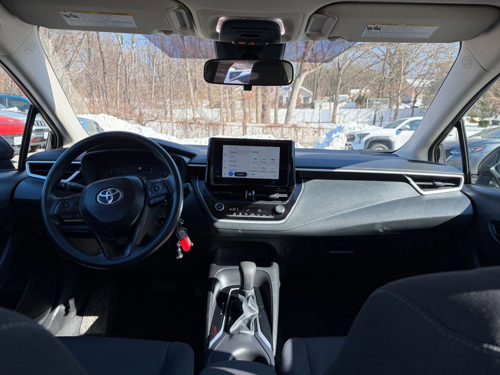 Used 2025 Toyota Corolla LE image 31