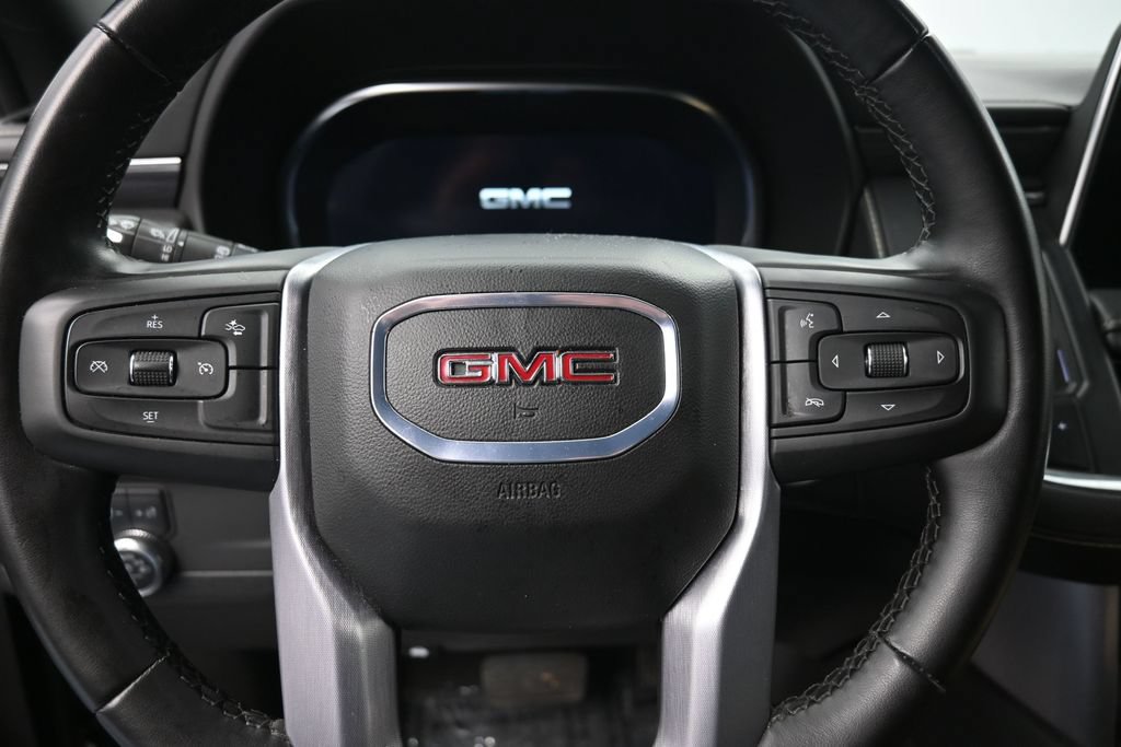 Used 2024 GMC Yukon SLT AWD/4WD image 12