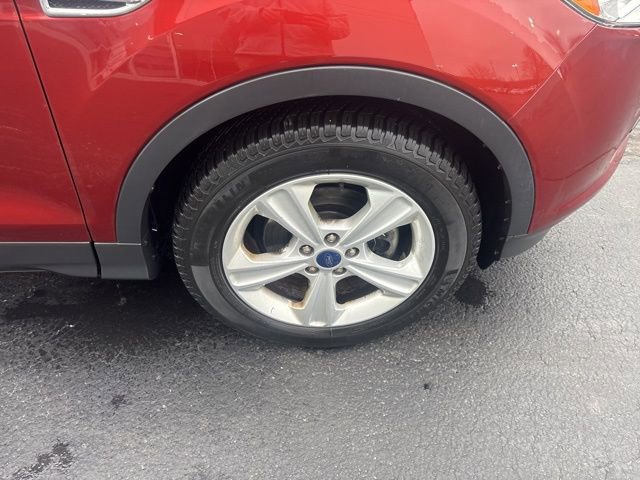 Used 2015 Ford Escape SE image 25