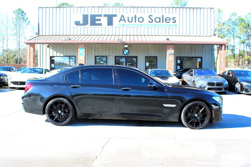 Used 2013 BMW 740Li image 8