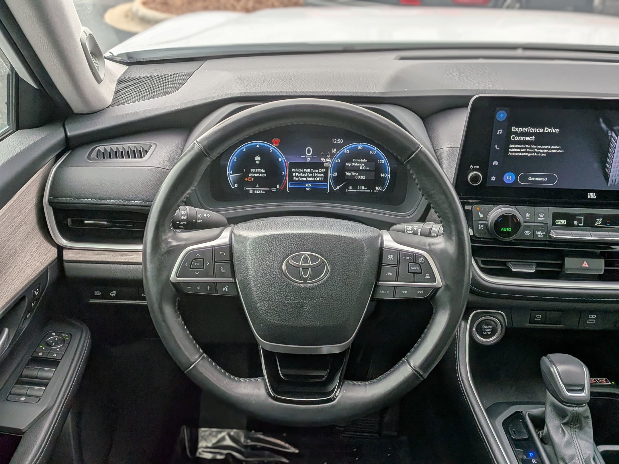 Used 2024 Toyota Grand Highlander Limited image 20