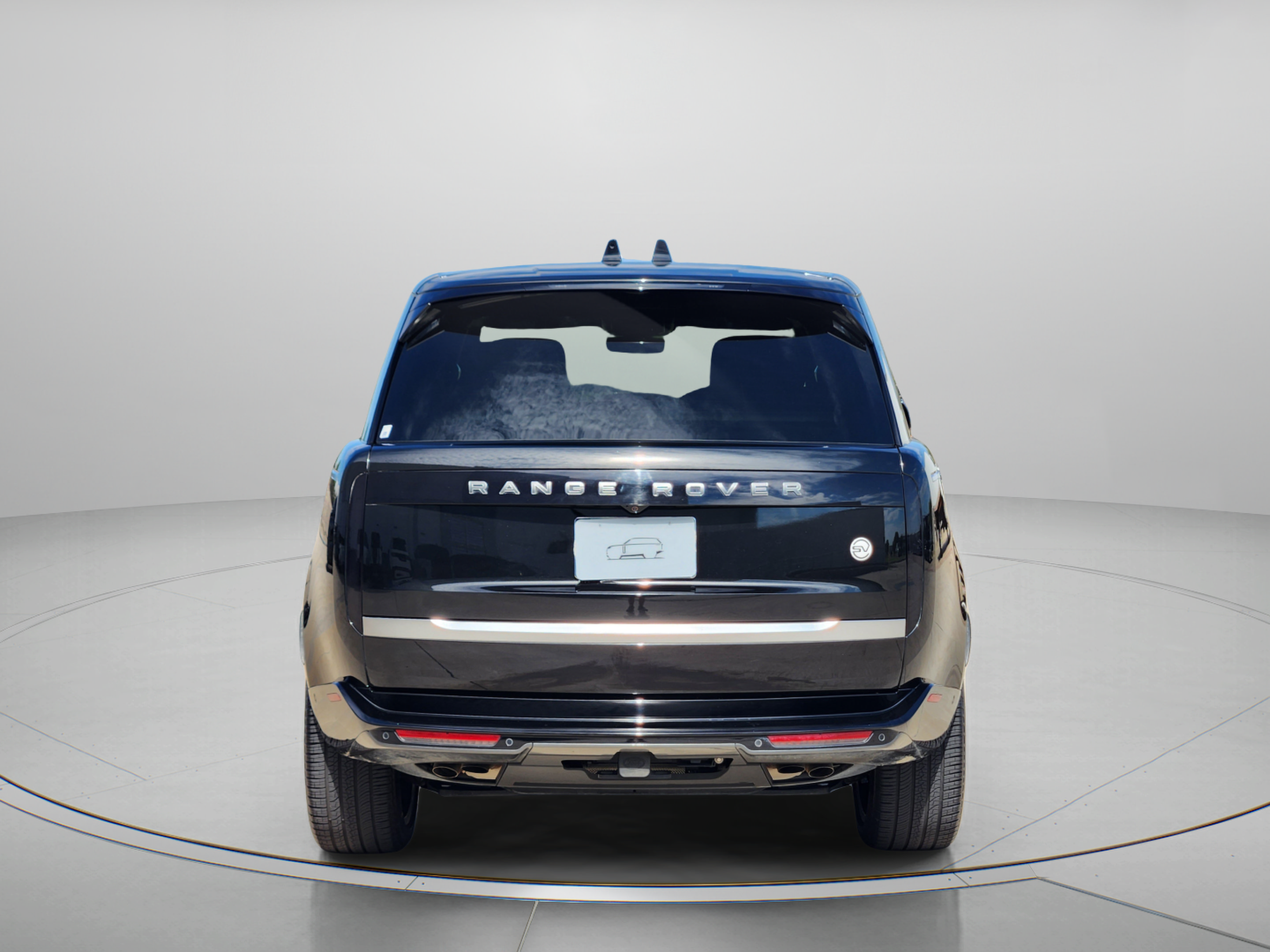 Certified 2024 Land Rover Range Rover SV AWD/4WD image 4