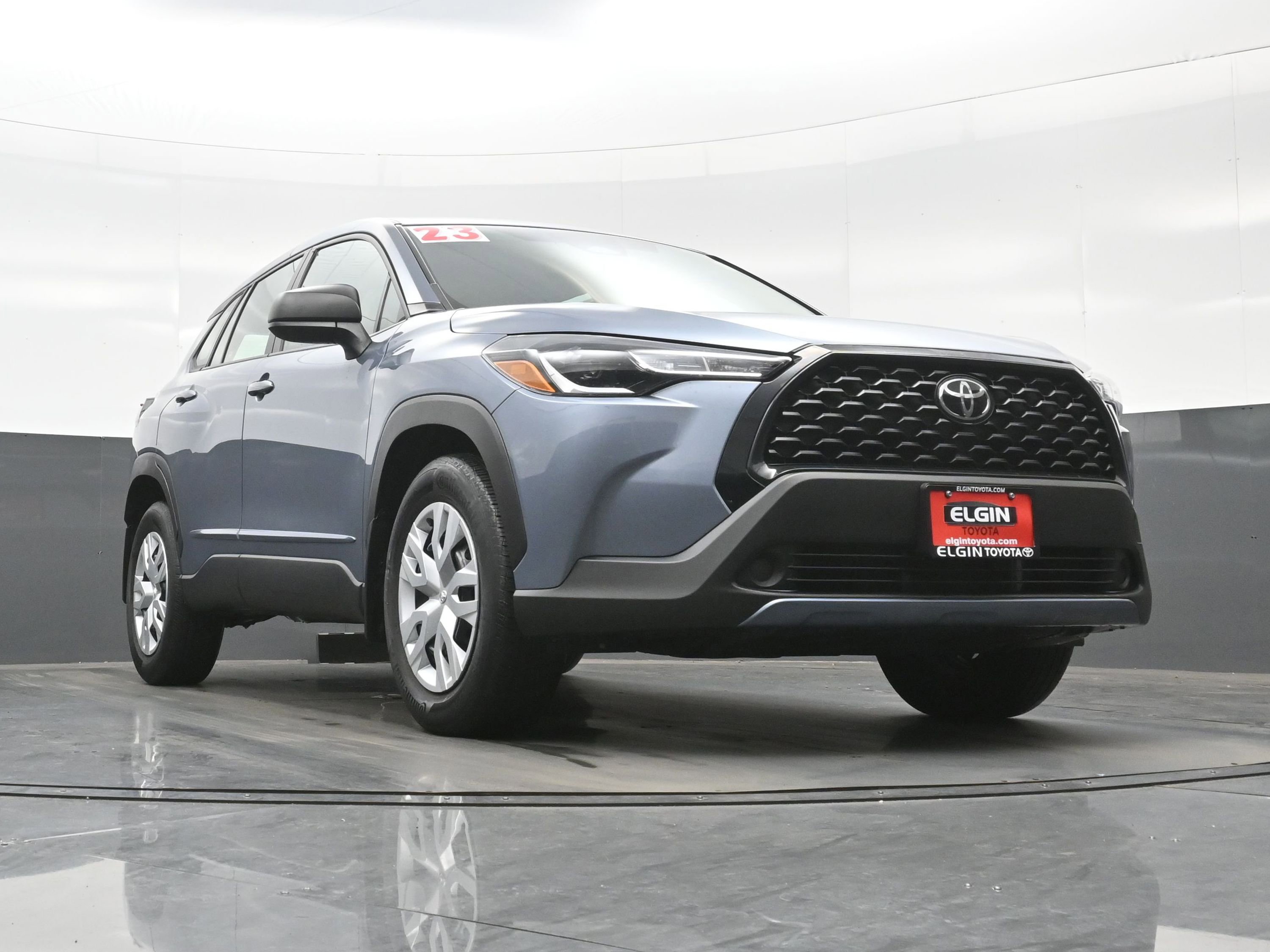 Used 2023 Toyota Corolla Cross L image 23