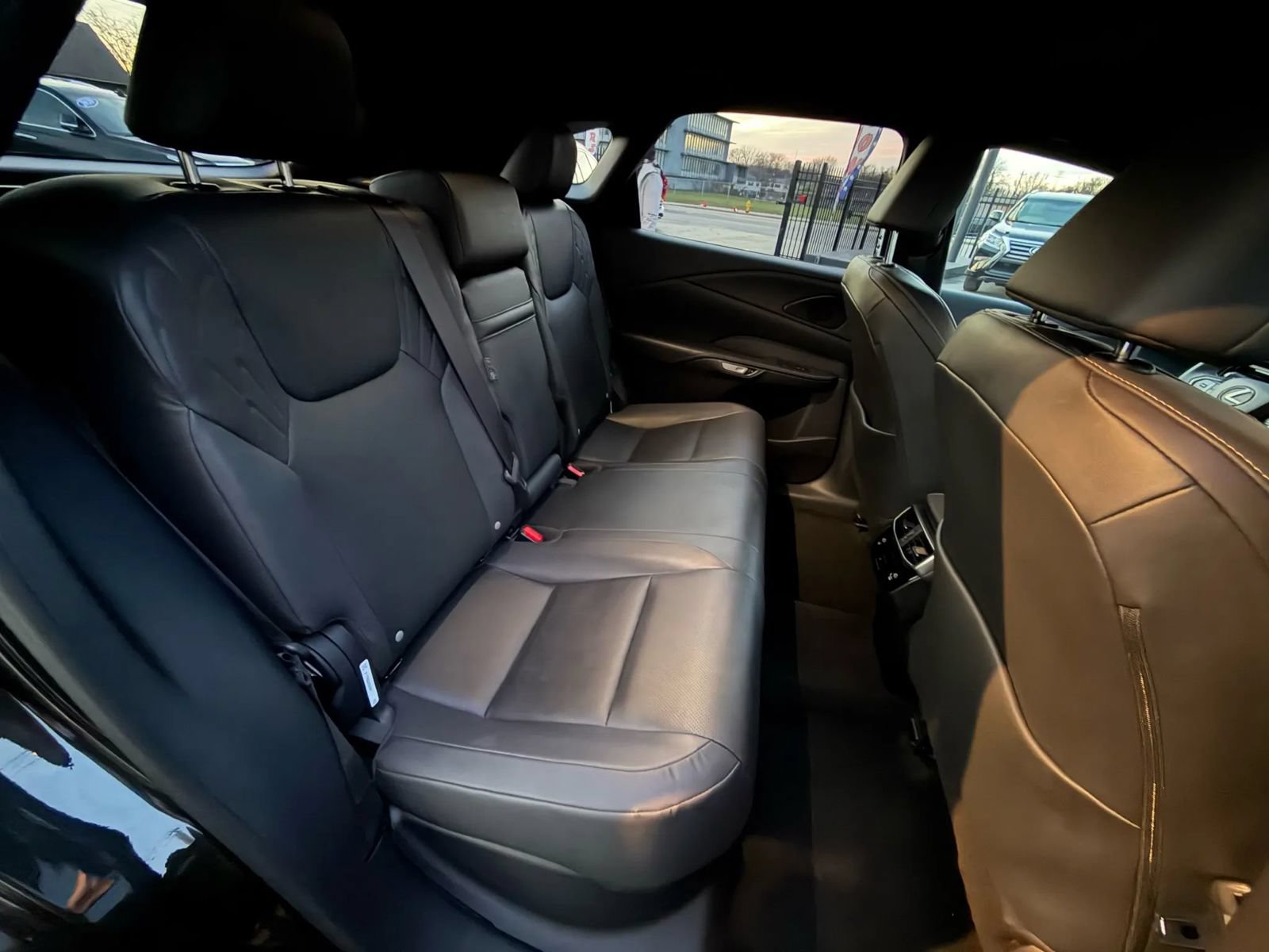 Used 2023 Lexus RX 350 FWD image 32