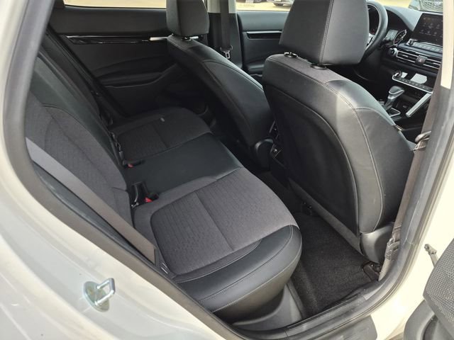 Used 2023 Kia Seltos S w/ Navigation Package image 13