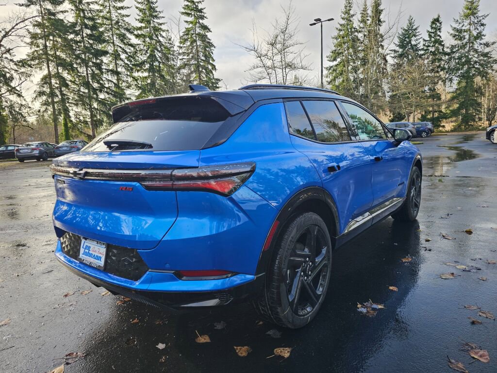 New 2026 Chevrolet Equinox EV RS FWD image 5