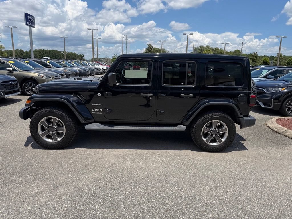 Used 2020 Jeep Wrangler Unlimited Sahara AWD/4WD image 12