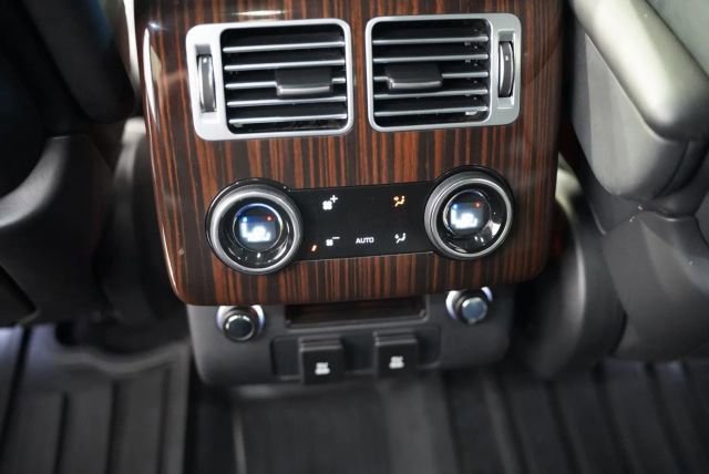 Used 2021 Land Rover Range Rover Autobiography AWD/4WD image 25