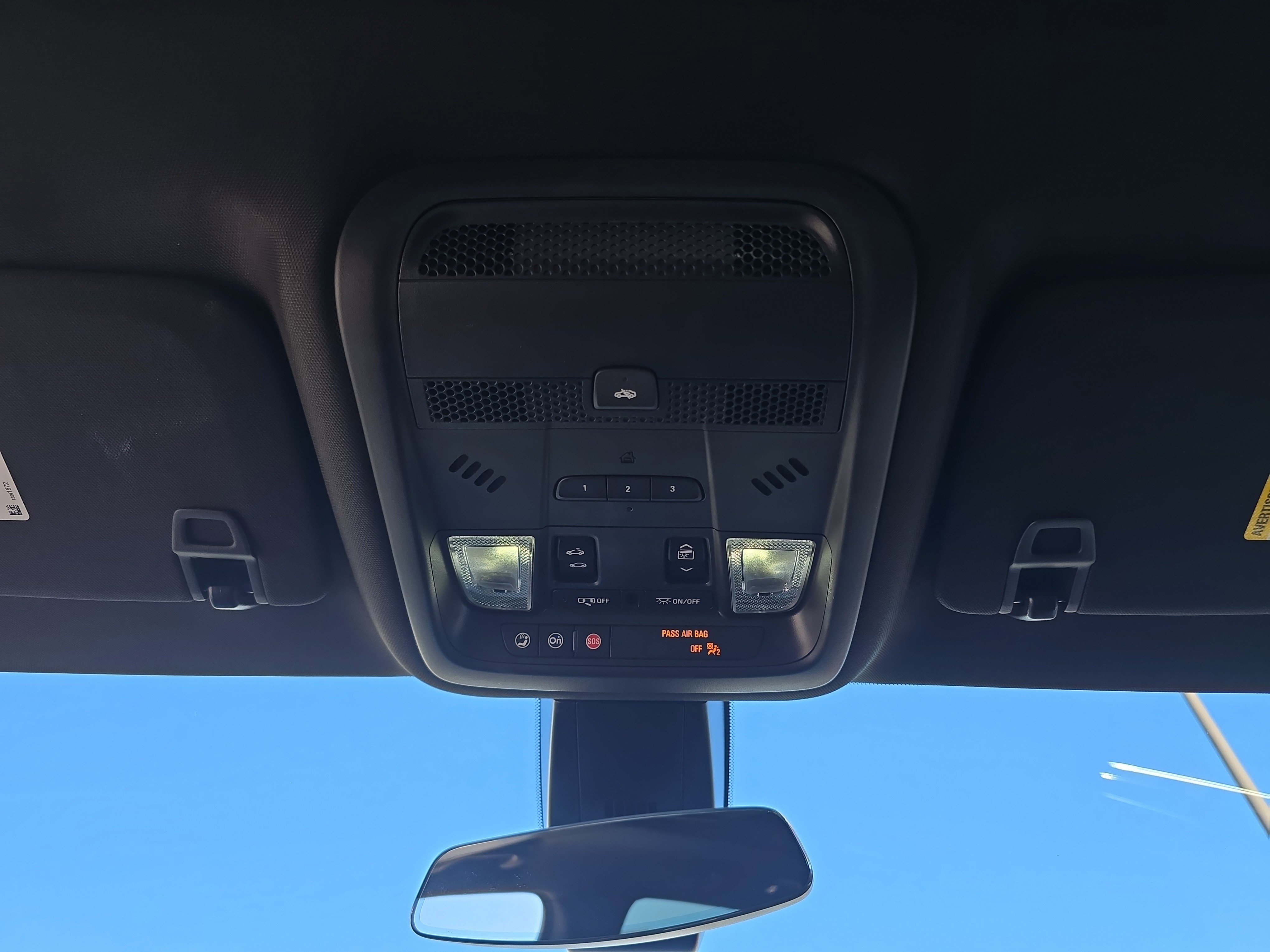 Used 2025 Cadillac XT6 Premium Luxury image 26