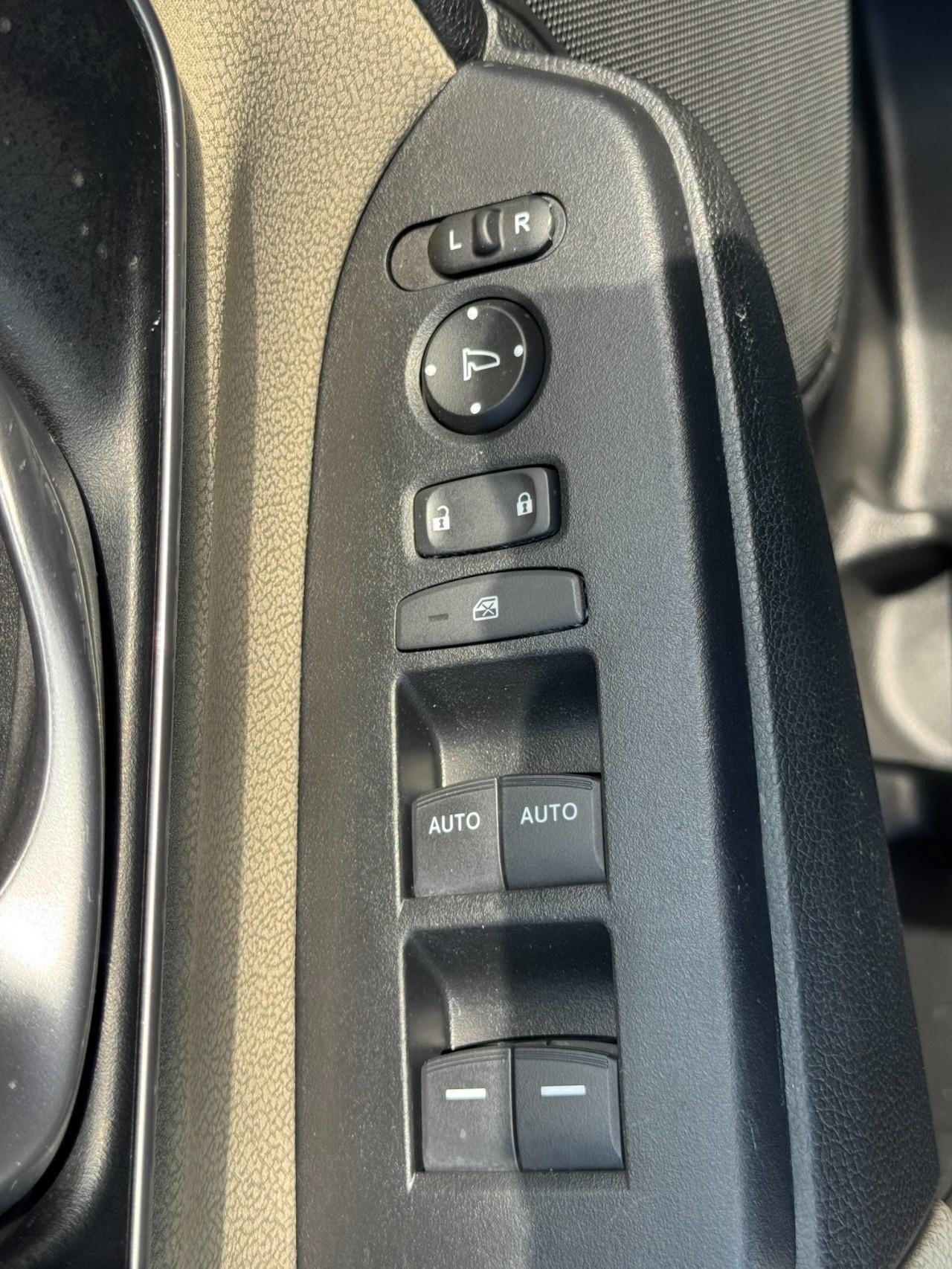 Used 2022 Honda CR-V EX image 18