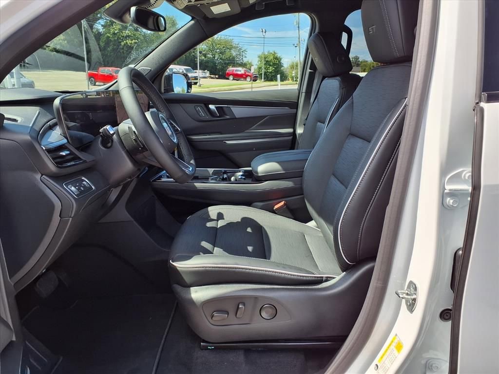 New 2026 Buick Enclave Sport Touring image 9