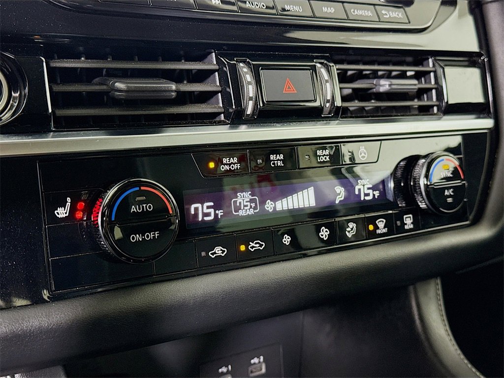 Certified 2023 Nissan Pathfinder SL w/ Black Appearance Package image 8