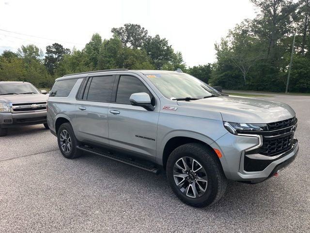 Used 2024 Chevrolet Suburban Z71 w/ Luxury Package image 4