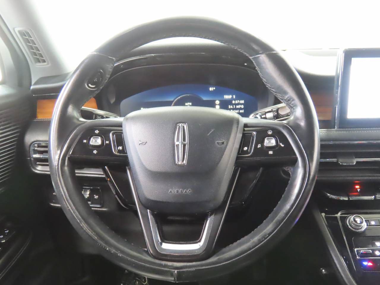 Used 2022 Lincoln Corsair Reserve FWD image 12