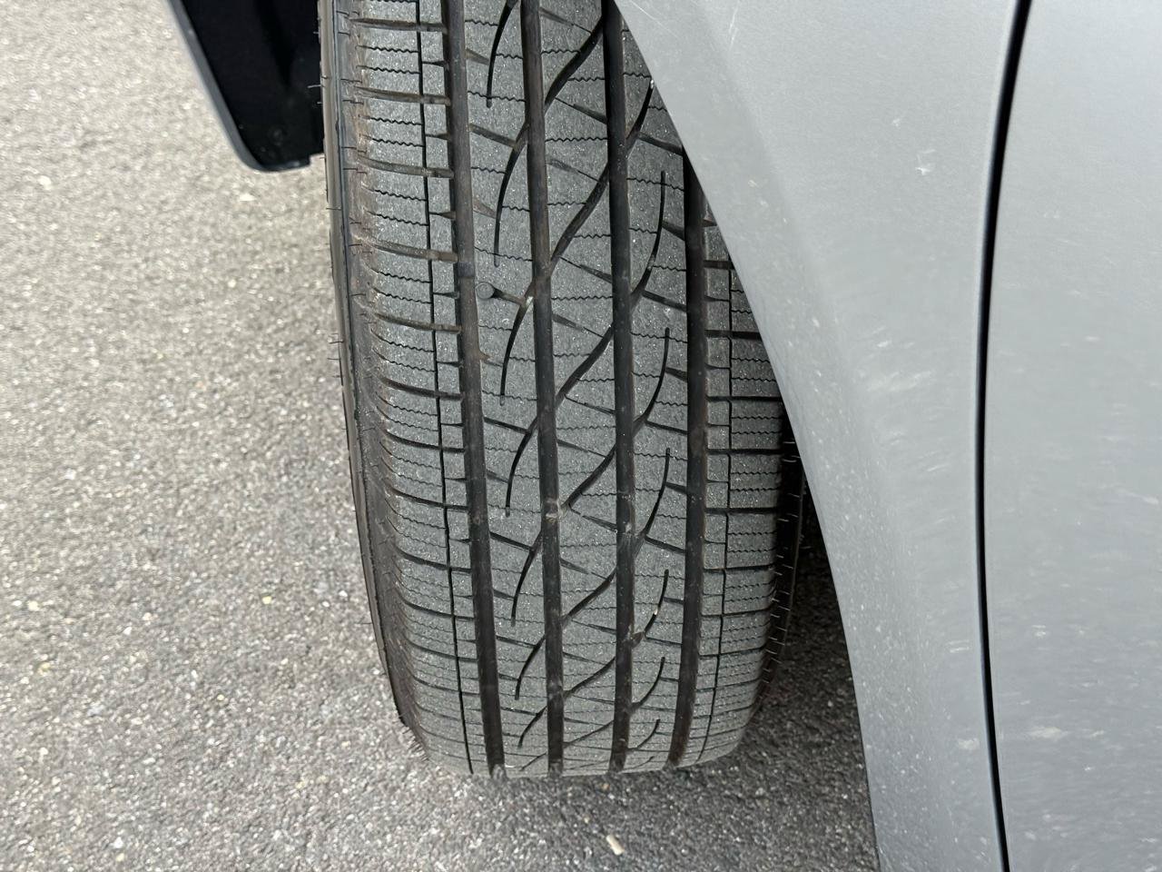 Used 2019 Chrysler Pacifica Touring-L FWD image 32