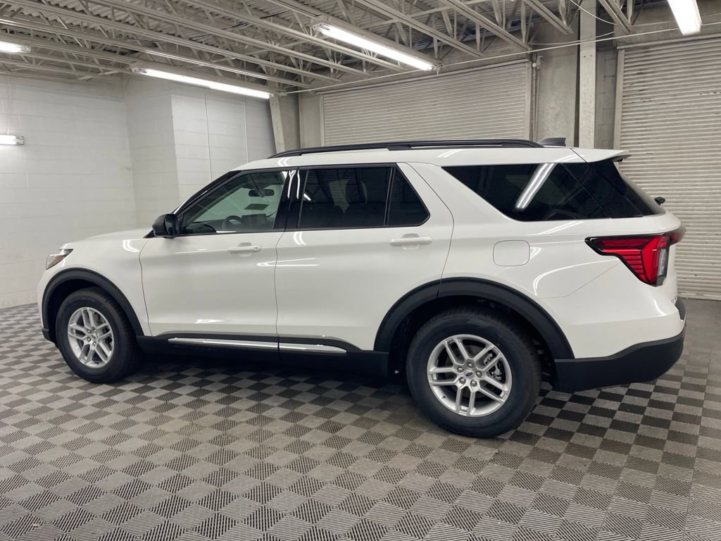 New 2025 Ford Explorer Active w/ Active Comfort Package image 10