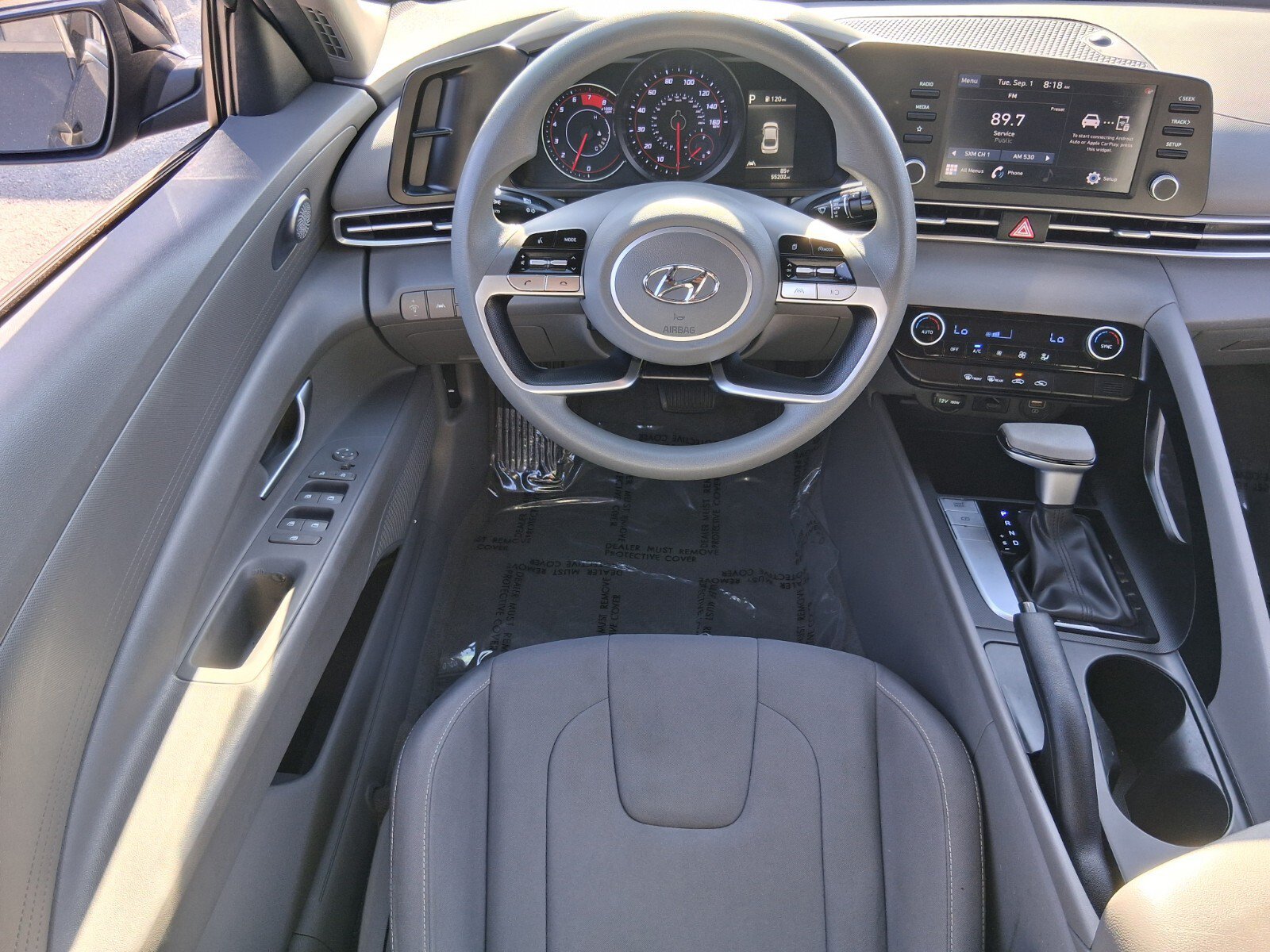 Used 2023 Hyundai Elantra SEL w/ Cargo Package FWD image 12