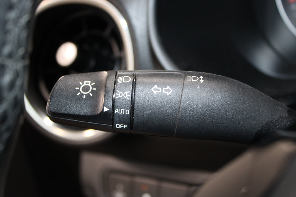 Used 2019 Kia Forte EX FWD image 19