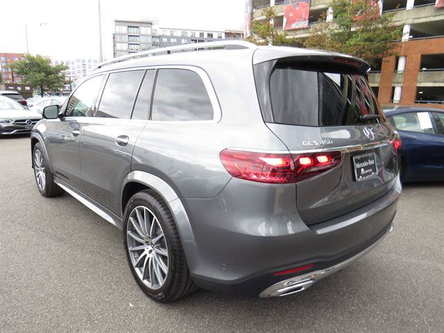 Used 2025 Mercedes-Benz GLS 450 4MATIC image 2