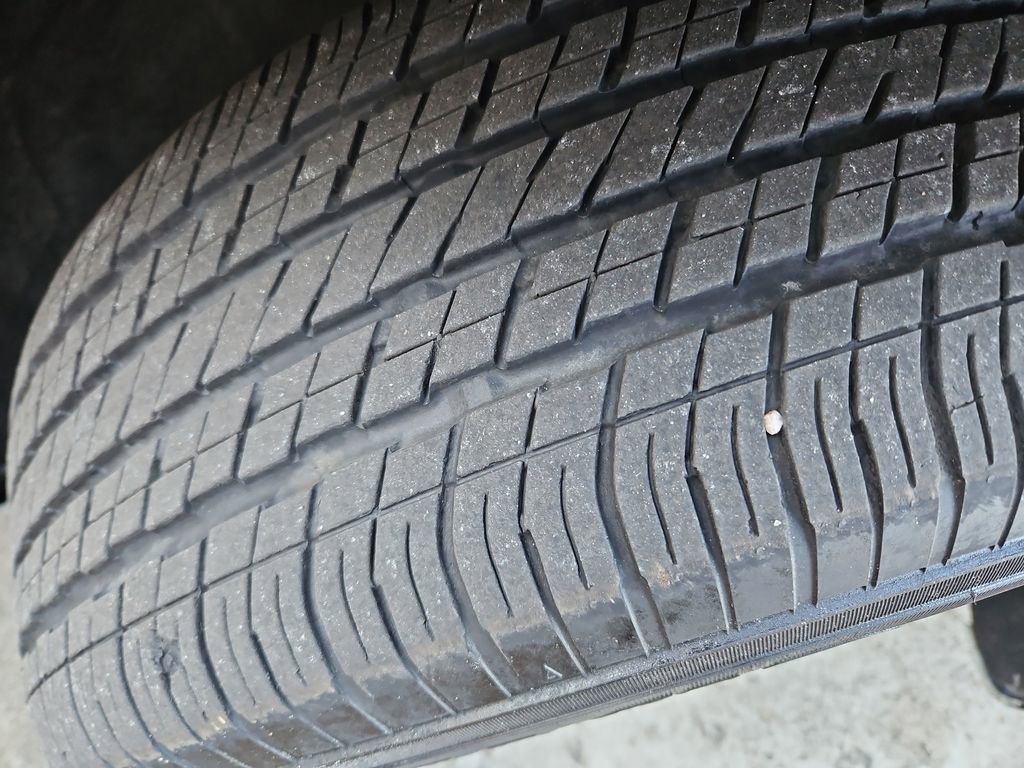 Used 2023 Chrysler Pacifica Touring-L image 35