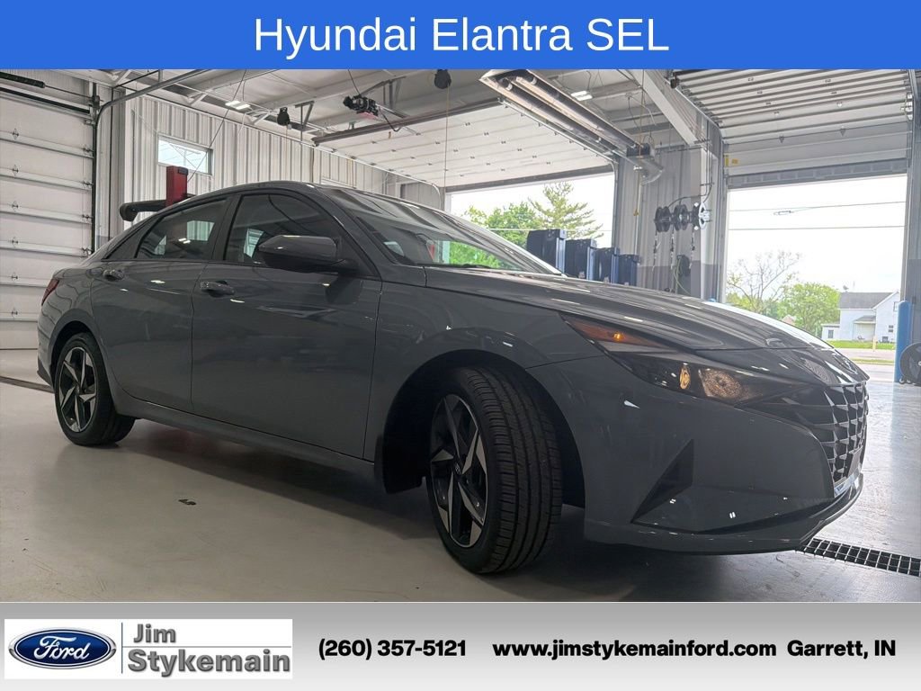 Used 2023 Hyundai Elantra SEL w/ Convenience Package FWD image 12