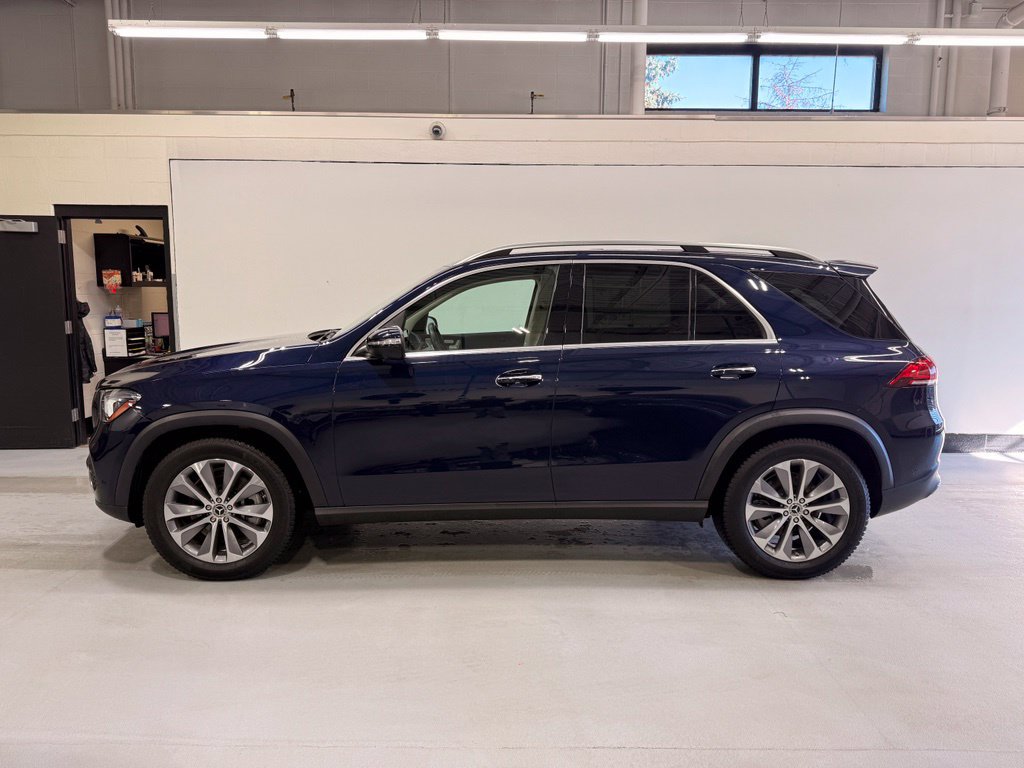 Used 2021 Mercedes-Benz GLE 450 4MATIC image 2