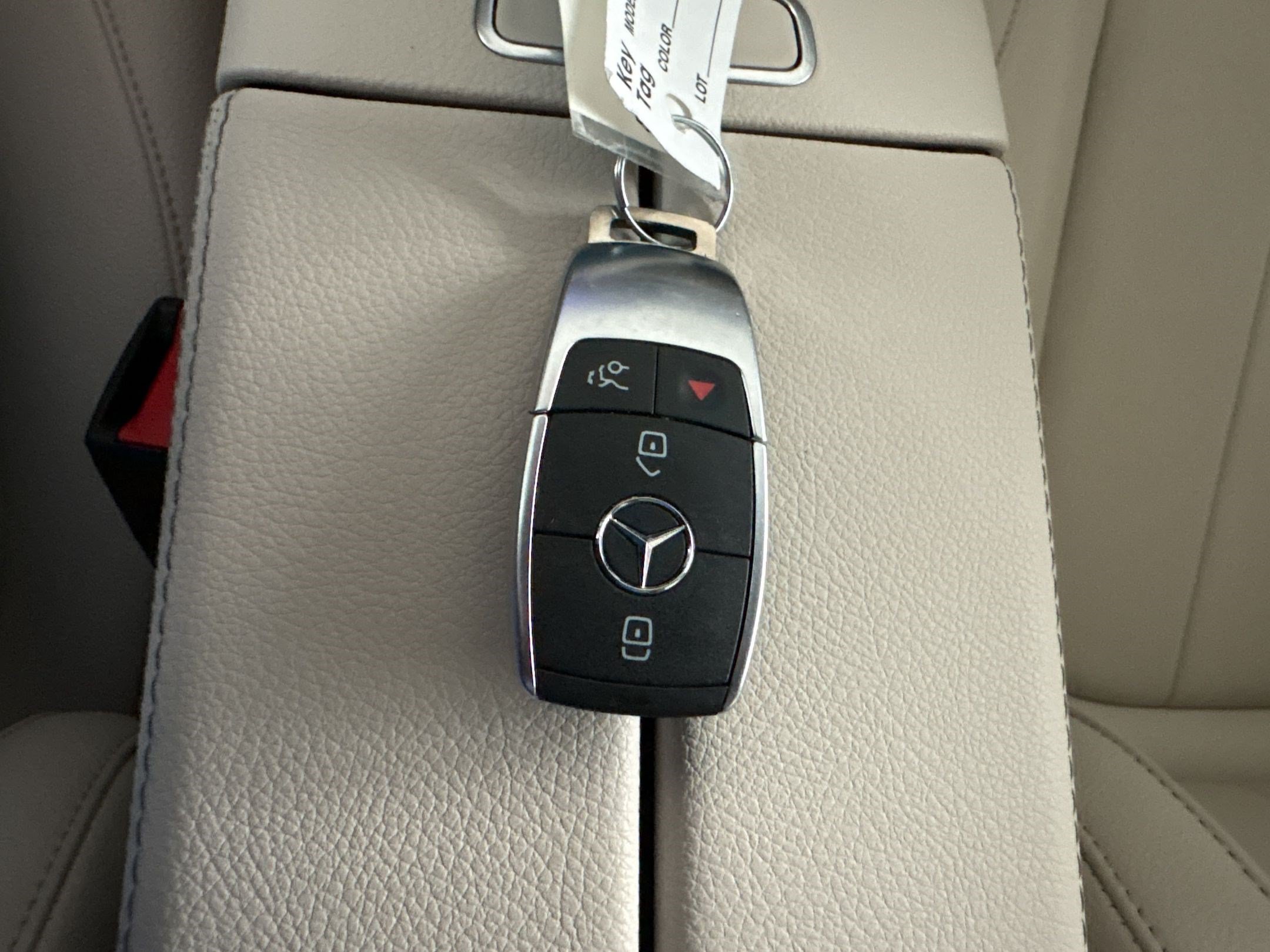 Certified 2024 Mercedes-Benz EQB 300 4MATIC image 33
