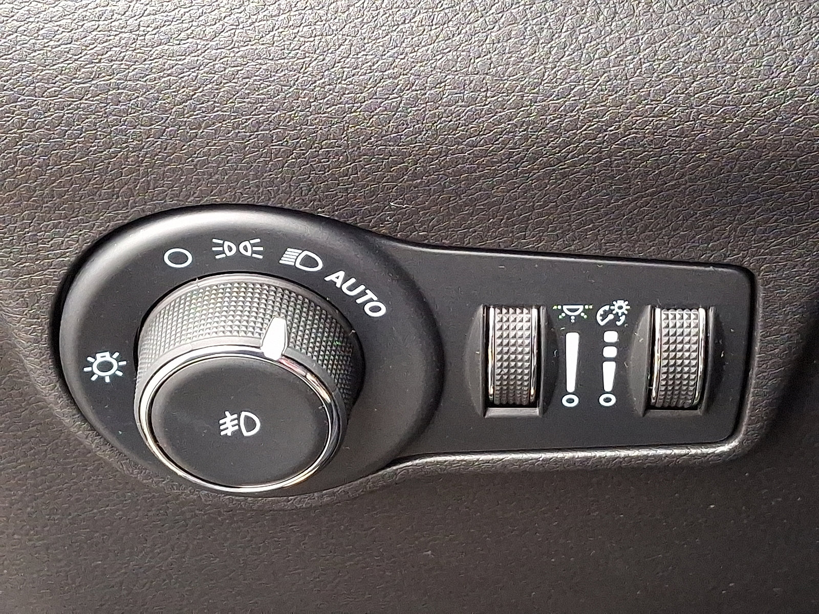 Certified 2023 Jeep Compass Limited image 26