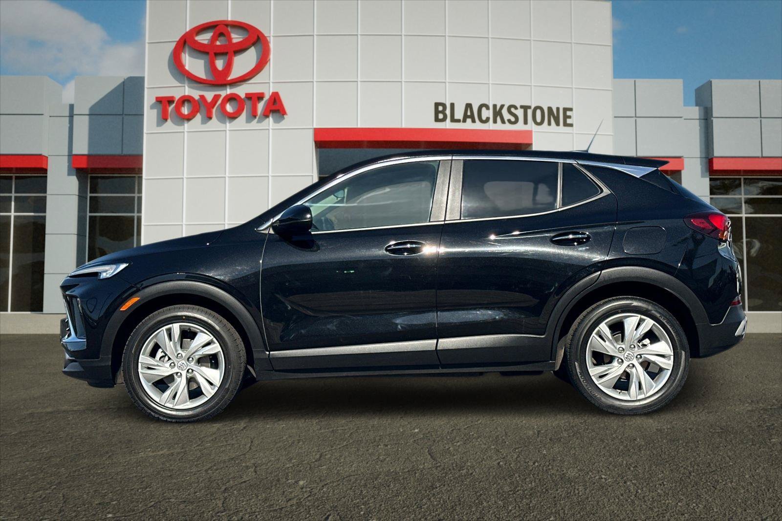 Used 2024 Buick Encore GX Preferred FWD image 6