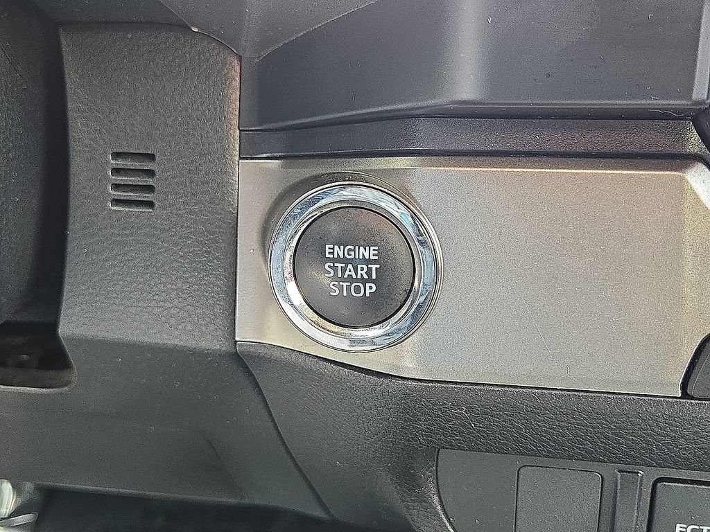 Used 2023 Toyota Tacoma SR5 RWD image 30