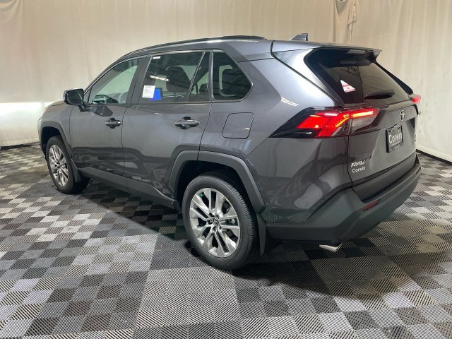 Used 2025 Toyota RAV4 XLE Premium w/ Weather Package AWD/4WD image 6
