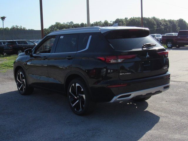 New 2025 Mitsubishi Outlander SEL image 5
