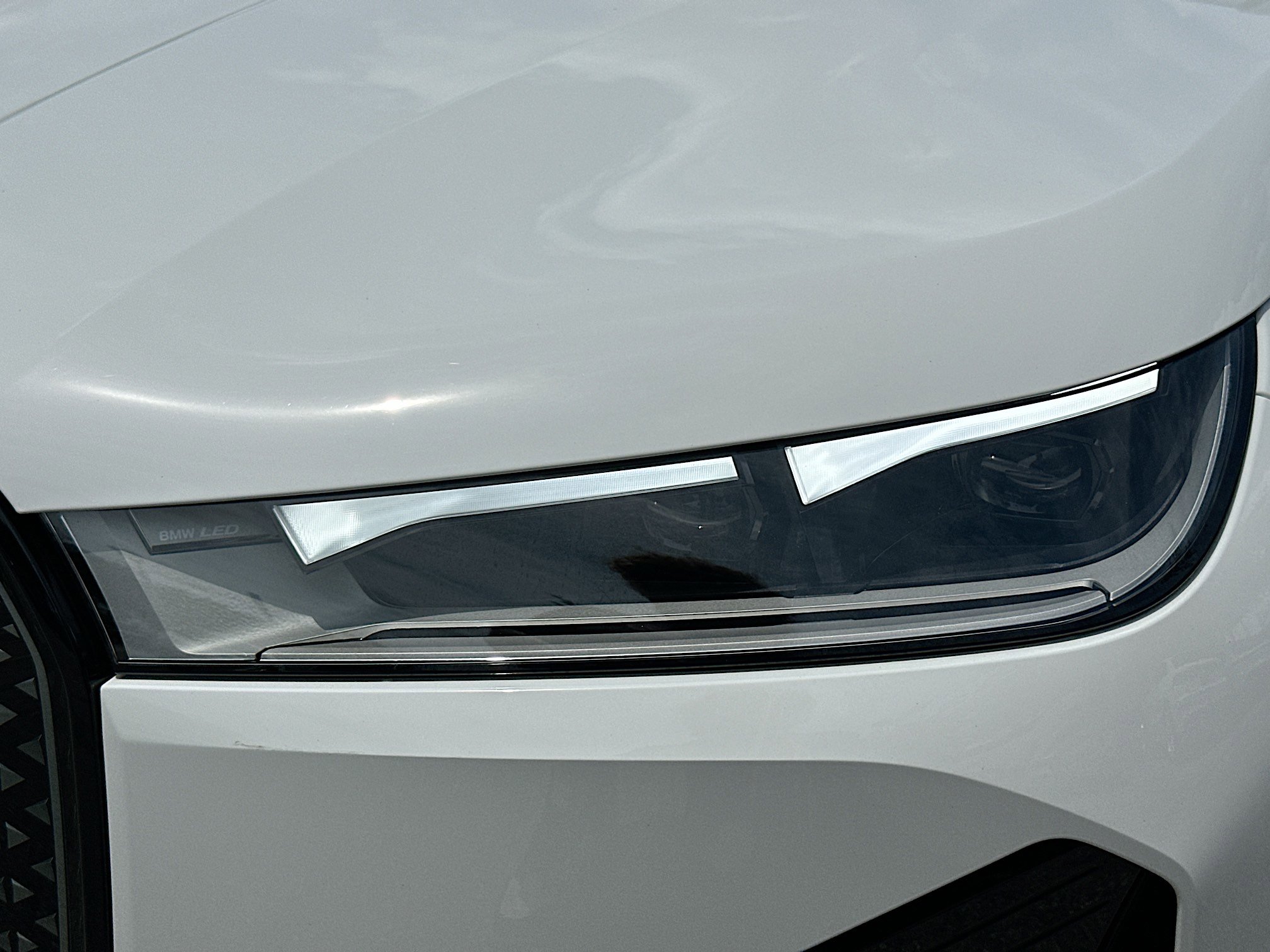 Certified 2025 BMW iX xDrive50 AWD/4WD image 32